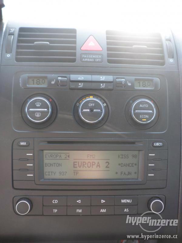 Volkswagen Touran - foto 8