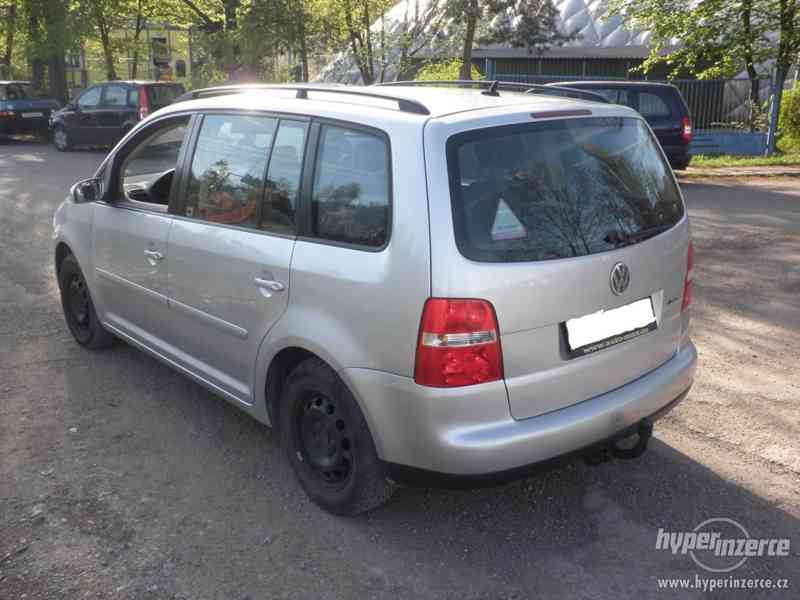 Volkswagen Touran - foto 13