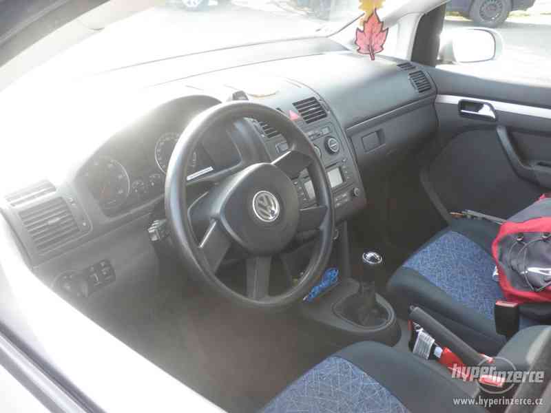 Volkswagen Touran - foto 16