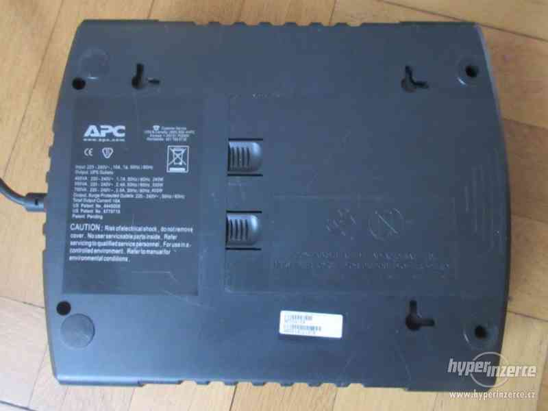 Prodám záložní zdroj APC Back-UPS ES 550 - foto 3