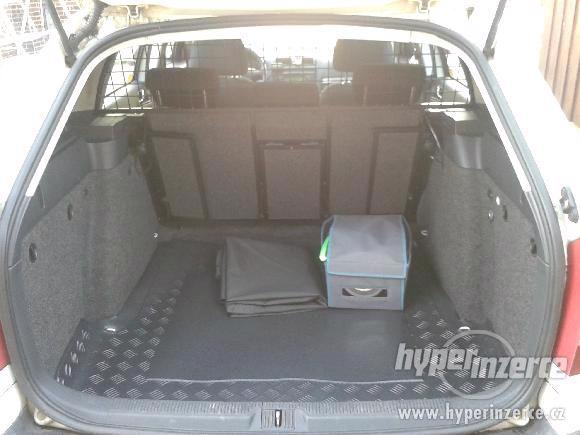 Škoda Octavia II,1.9TDi,combi,Elegance-bílá - foto 3