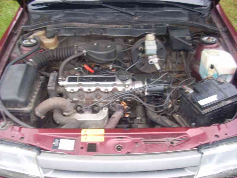 OPEL VECTRA   A   r.v.90 - foto 2