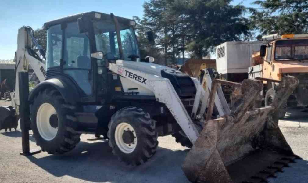 CAT KOMATSU JCB TEREX traktorbagre sklo skladom - foto 6