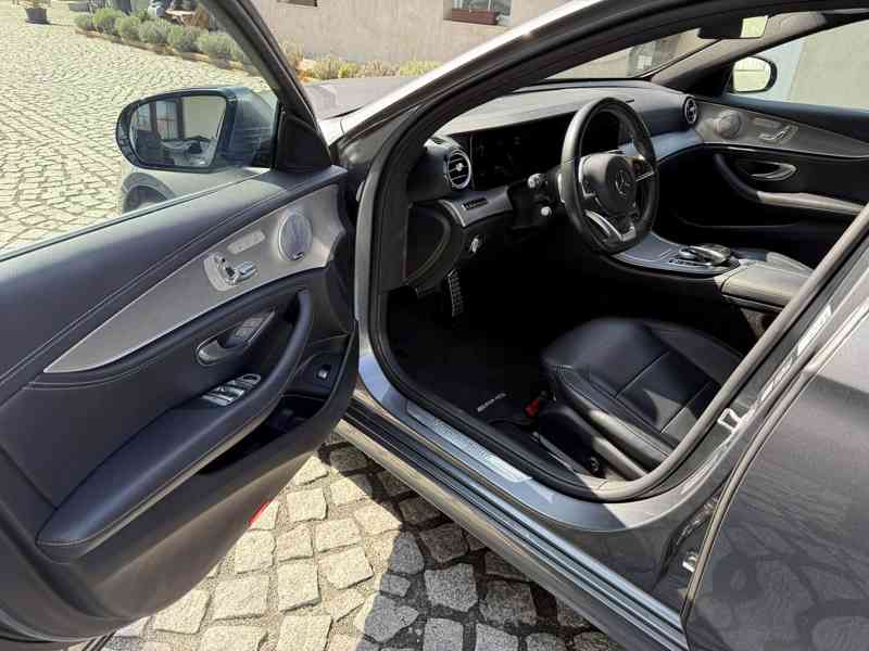 Mercedes-Benz E 220d AMG Line - foto 8