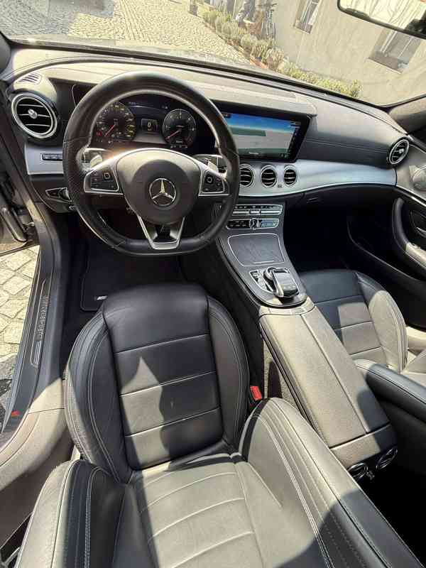 Mercedes-Benz E 220d AMG Line - foto 15