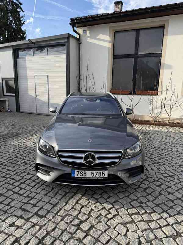 Mercedes-Benz E 220d AMG Line - foto 20