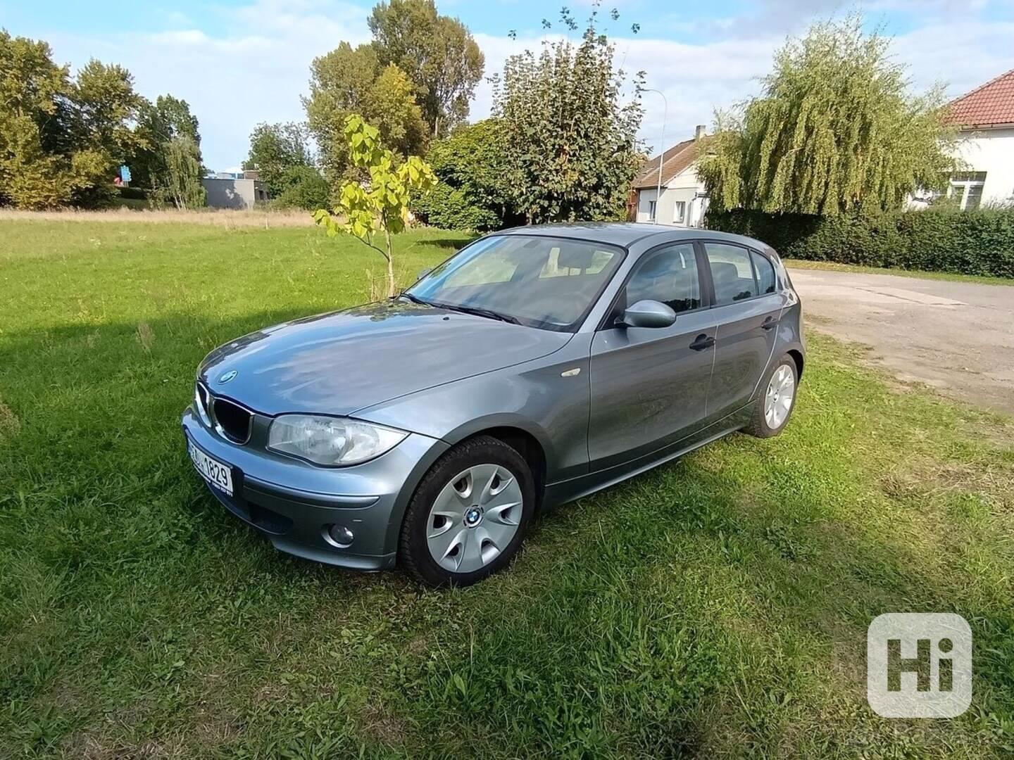 BMW Řada 1 1,6   i E81 r.v.2006 - foto 1