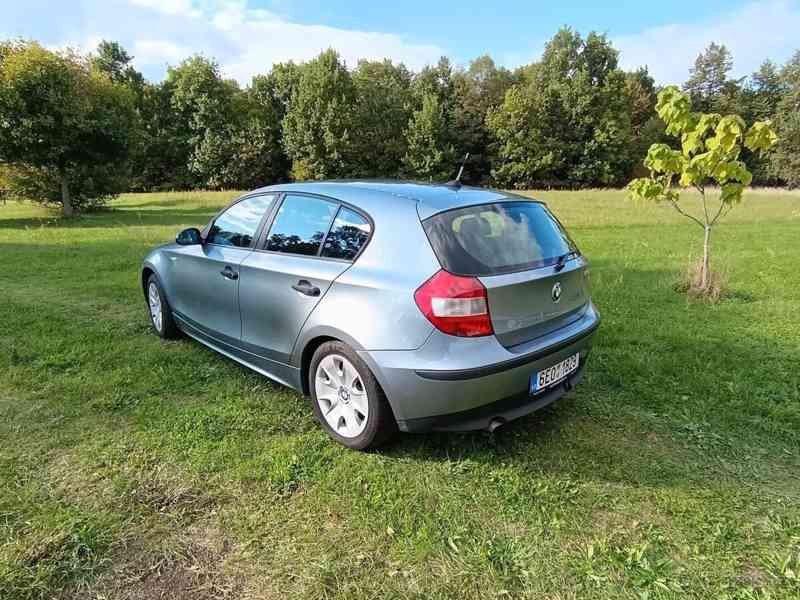 BMW Řada 1 1,6 i E81 r.v.2006 - foto 3