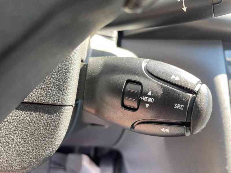 Peugeot 3008, 1,6 88kW, SERVISKA - foto 14