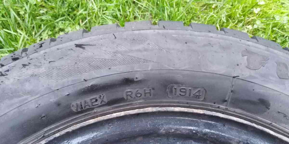 sada zimní pneu 175/65 R14 Firestone Winterhawk 3 s disky - foto 3