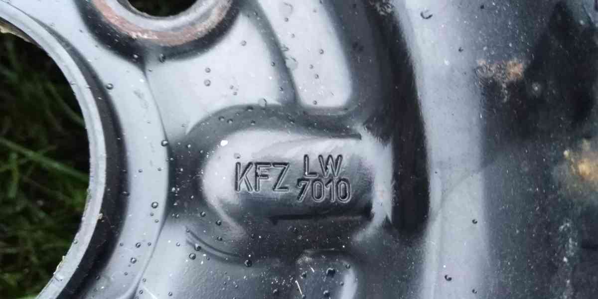 sada zimní pneu 175/65 R14 Firestone Winterhawk 3 s disky - foto 6