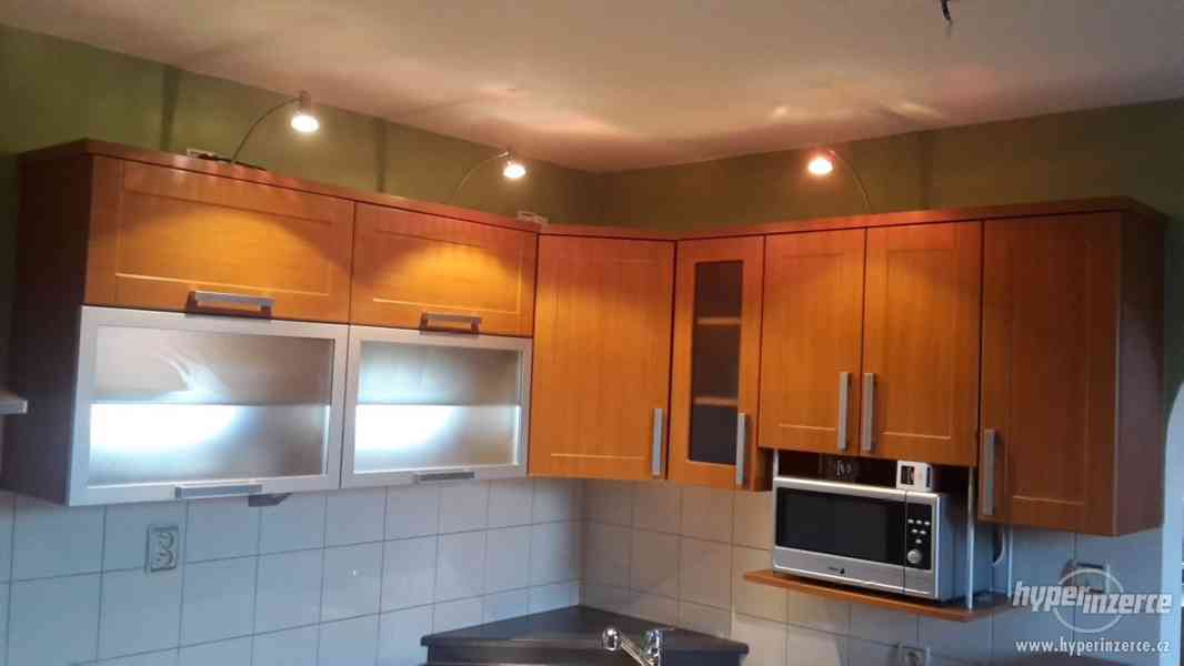 Prodej krásné kuchyňské linky - foto 11