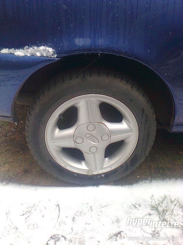 alu kola se zimními pneu - foto 1