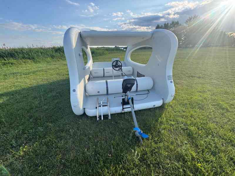 Elektrická nafukovací loď Electricat 450 – 6 osob, bez vleku - foto 11