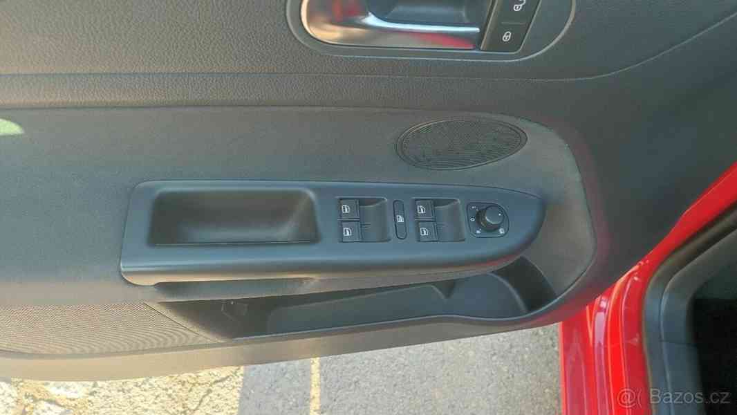 Volkswagen Golf 1,2   PLUS TSI 77kW 7st. DSG Automat - foto 10