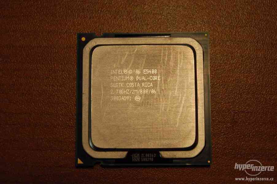 Intel Pentium E5400 - foto 1