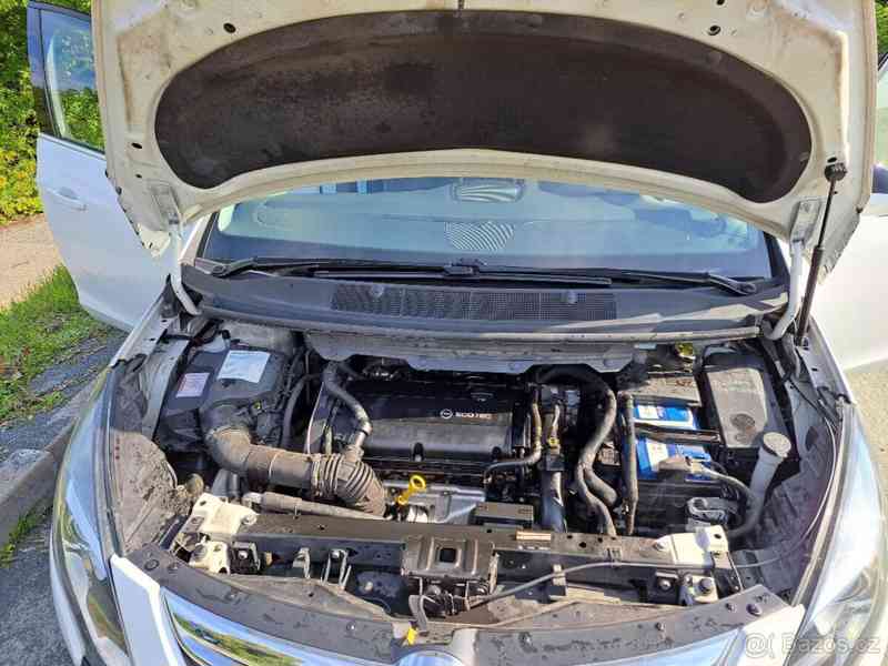 Opel Zafira 1,6   CNG/benzín - foto 16