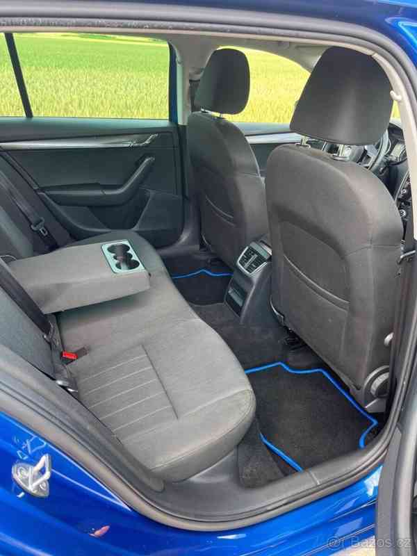 Škoda Octavia 1,6   TDI DSG 85kW - foto 6