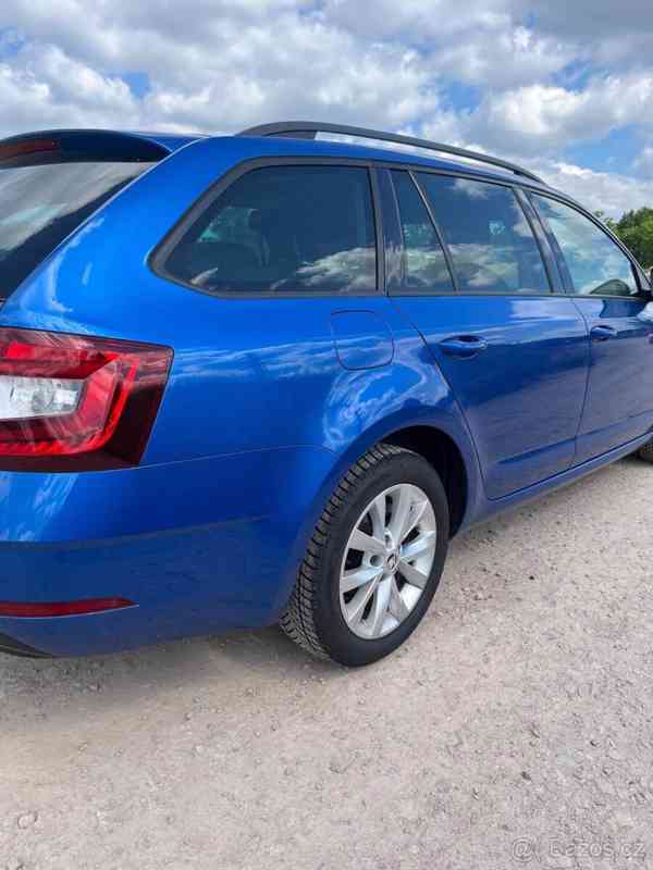Škoda Octavia 1,6   TDI DSG 85kW - foto 8