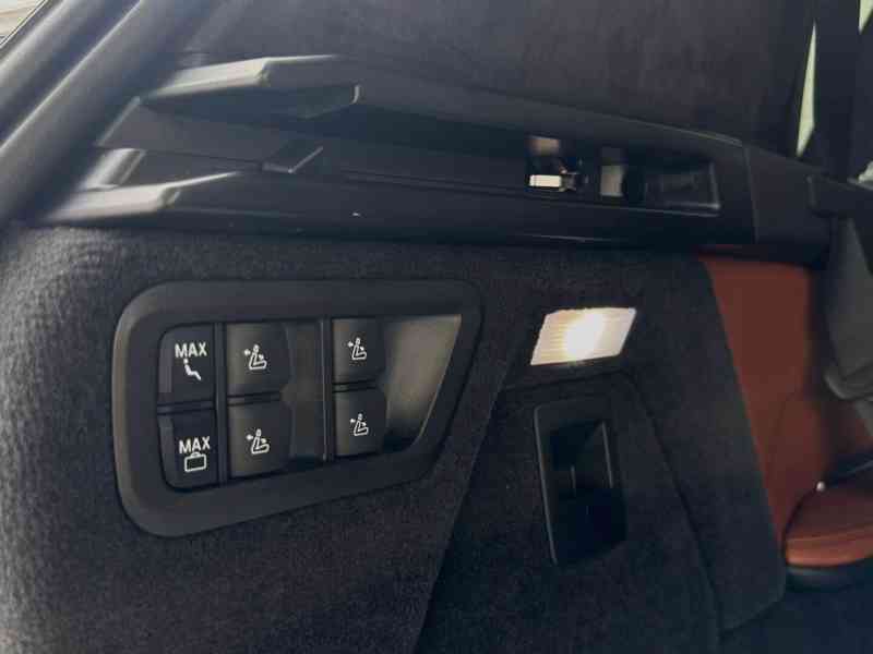 BMW X7 xDrive40d M Sport Pro – MAX výbava | 250 kW | DPH - foto 22