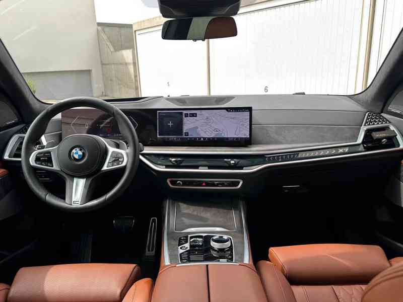 BMW X7 xDrive40d M Sport Pro – MAX výbava | 250 kW | DPH - foto 9