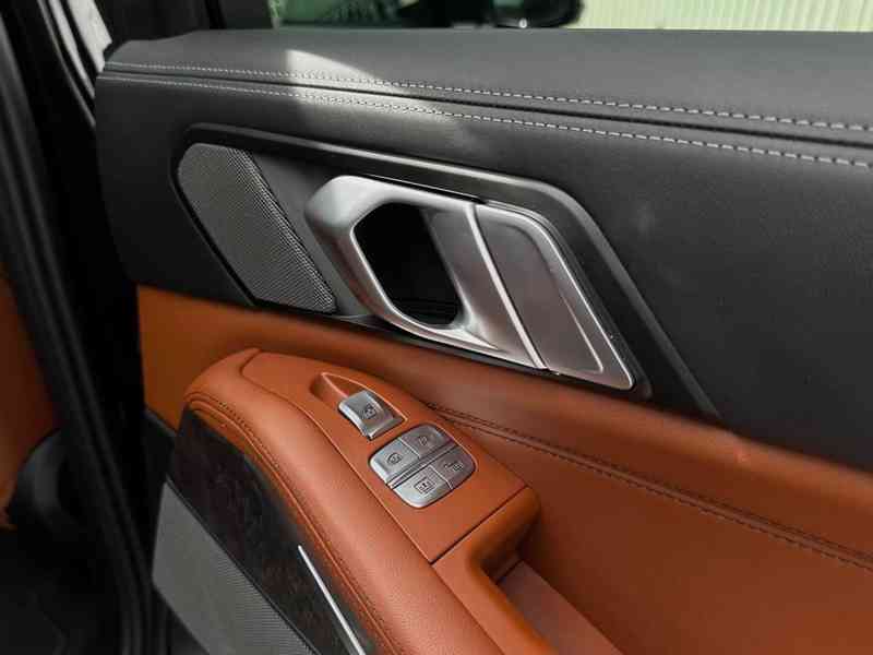 BMW X7 xDrive40d M Sport Pro – MAX výbava | 250 kW | DPH - foto 18
