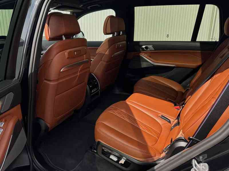 BMW X7 xDrive40d M Sport Pro – MAX výbava | 250 kW | DPH - foto 16