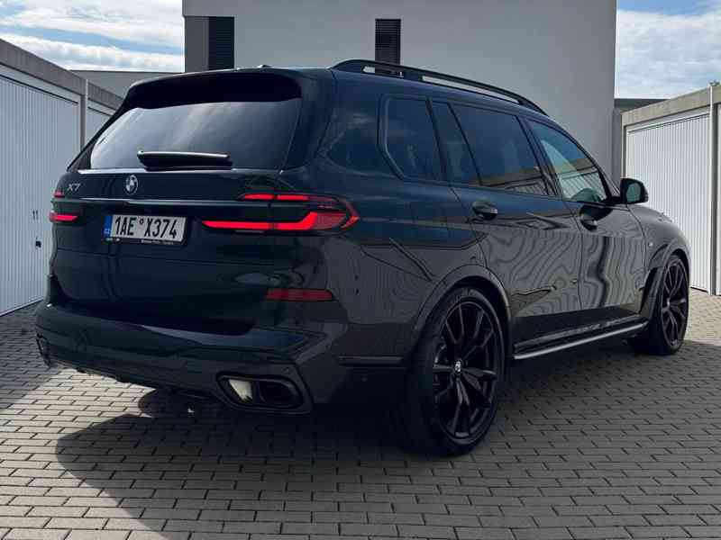 BMW X7 xDrive40d M Sport Pro – MAX výbava | 250 kW | DPH - foto 3