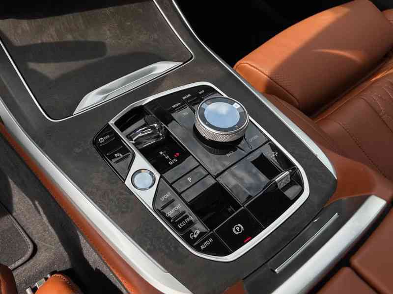 BMW X7 xDrive40d M Sport Pro – MAX výbava | 250 kW | DPH - foto 11