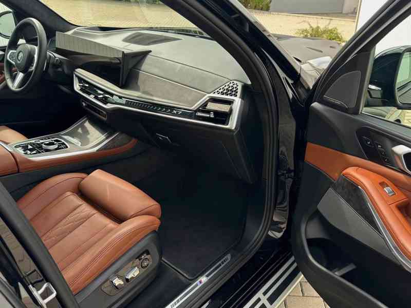 BMW X7 xDrive40d M Sport Pro – MAX výbava | 250 kW | DPH - foto 15