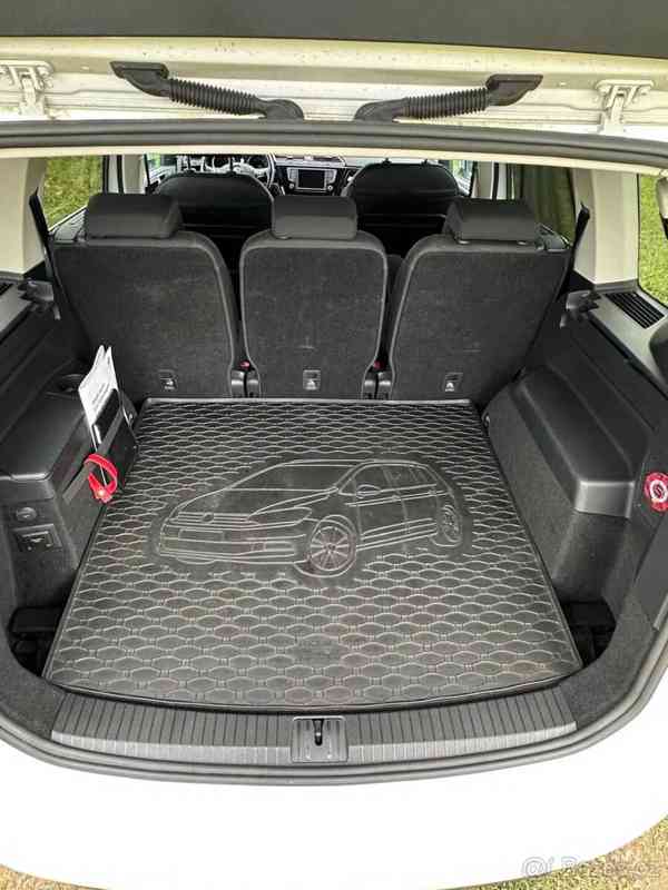 Volkswagen Touran 1,4   Highline TSI 7-míst - foto 10