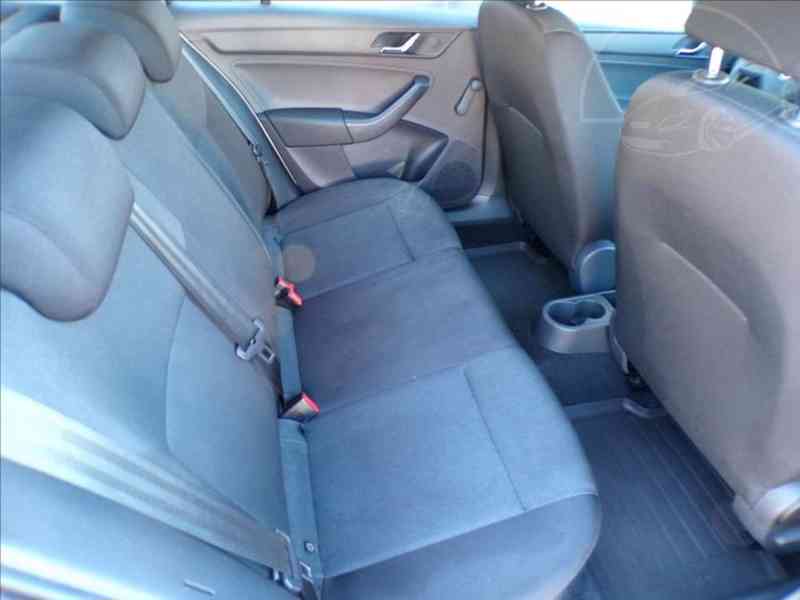 Škoda Rapid 1,2 TSI - foto 11