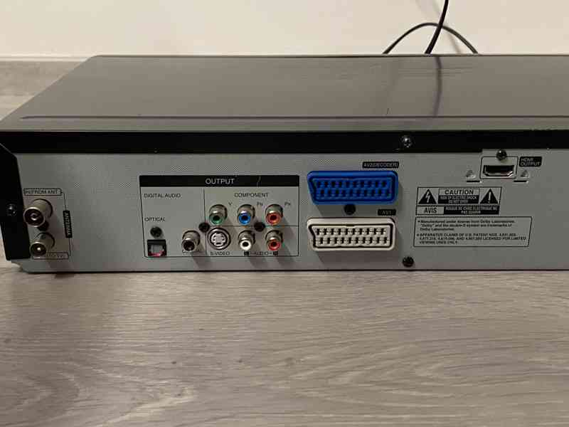Combo rekordér LG RC389H - digitalizuje VHS na DVD - foto 8