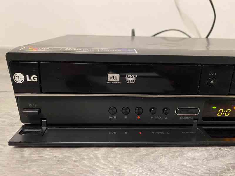 Combo rekordér LG RC389H - digitalizuje VHS na DVD - foto 3