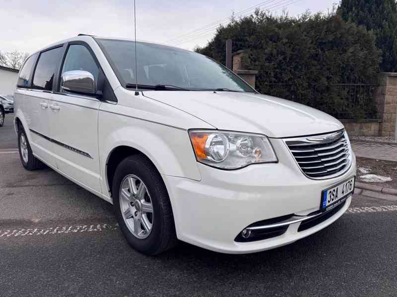 Chrysler Town Country 3,6 2x DVD RT Kůže 2011 - foto 6