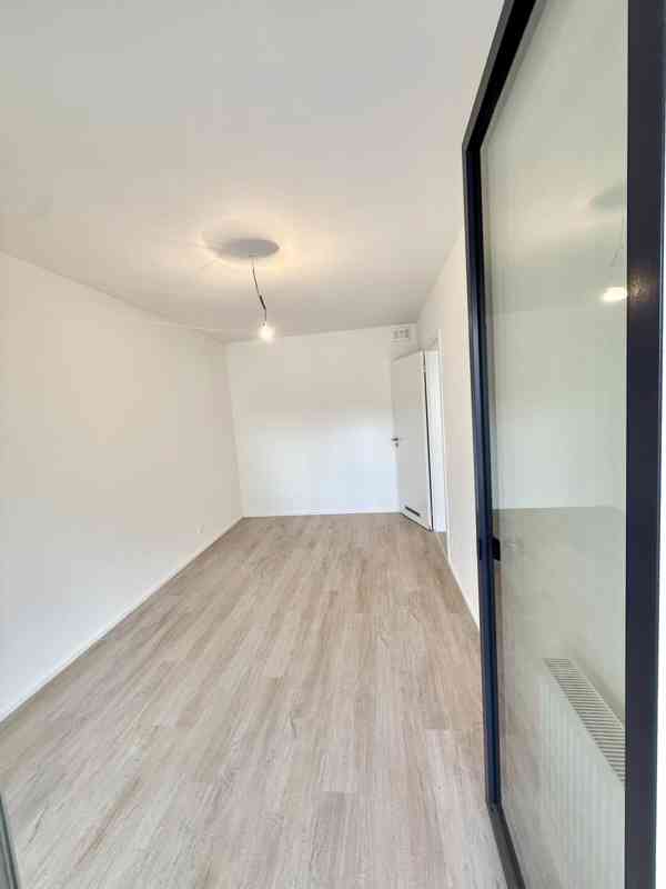 Pronájem bytu 2+kk, 54 m² + lodžie 4 m², Praha 5 - Smíchov - foto 8