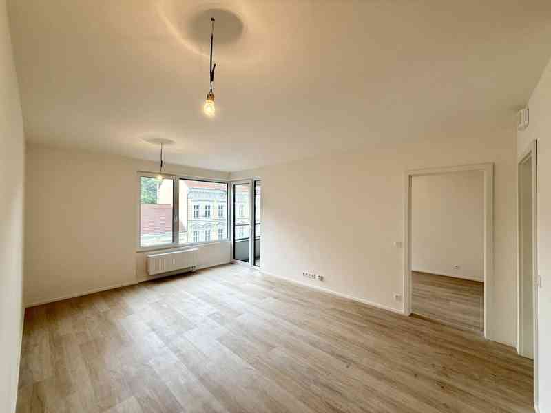 Pronájem bytu 2+kk, 54 m² + lodžie 4 m², Praha 5 - Smíchov - foto 3