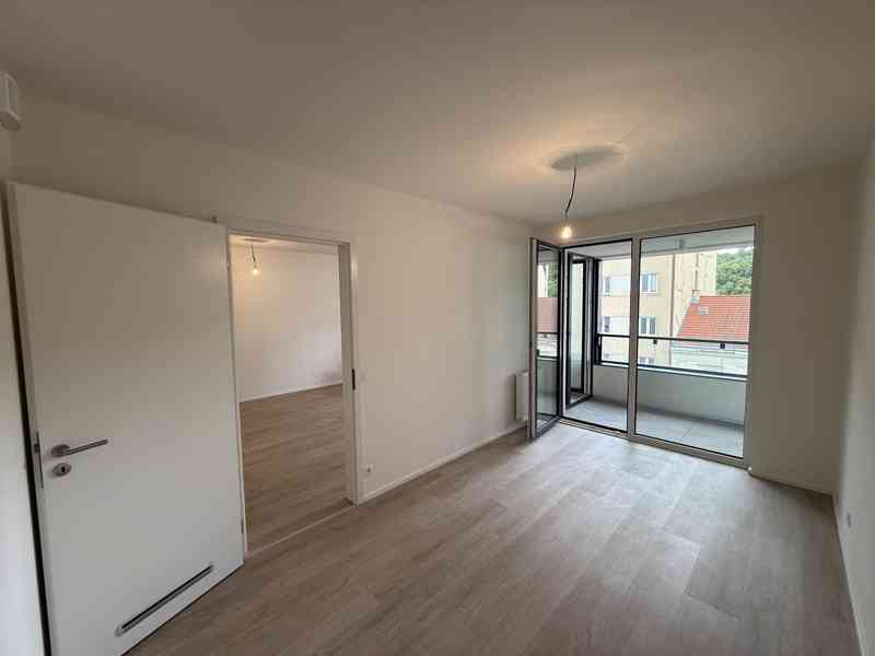 Pronájem bytu 2+kk, 54 m² + lodžie 4 m², Praha 5 - Smíchov - foto 5