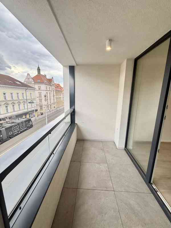 Pronájem bytu 2+kk, 54 m² + lodžie 4 m², Praha 5 - Smíchov - foto 7