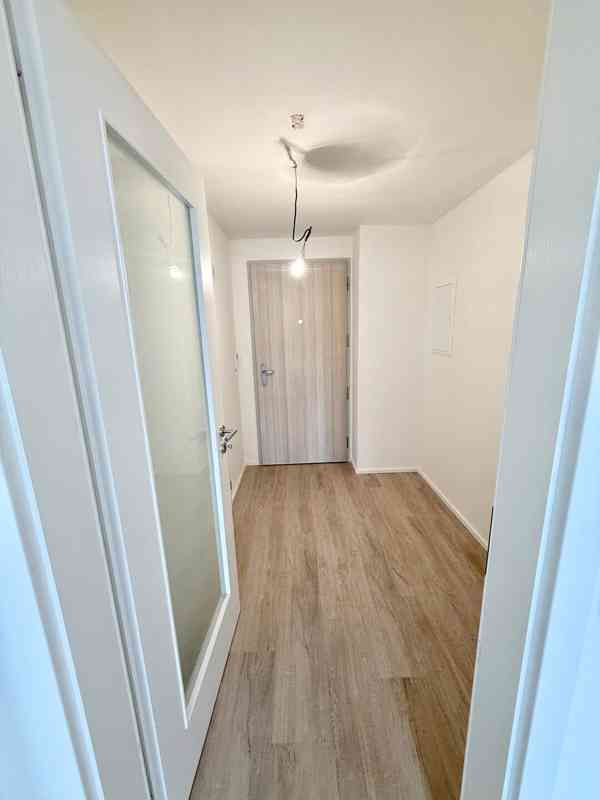Pronájem bytu 2+kk, 54 m² + lodžie 4 m², Praha 5 - Smíchov - foto 9