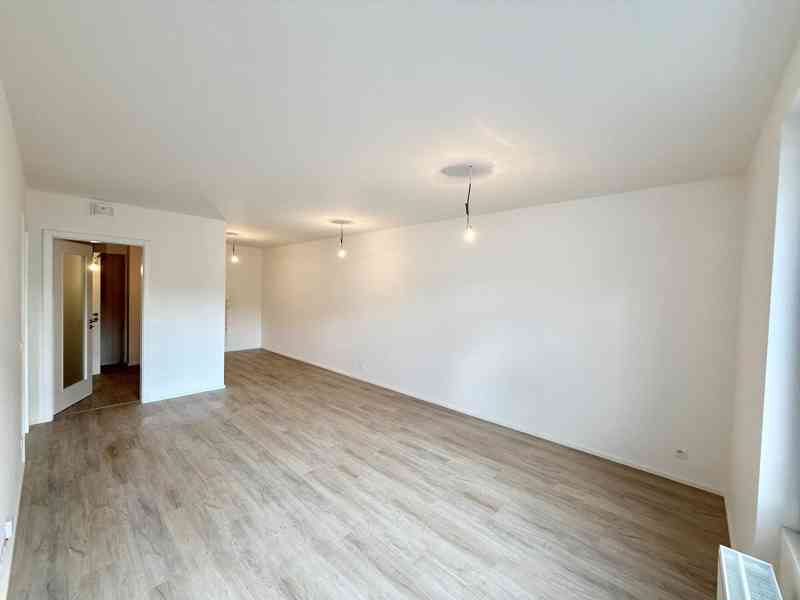Pronájem bytu 2+kk, 54 m² + lodžie 4 m², Praha 5 - Smíchov - foto 4
