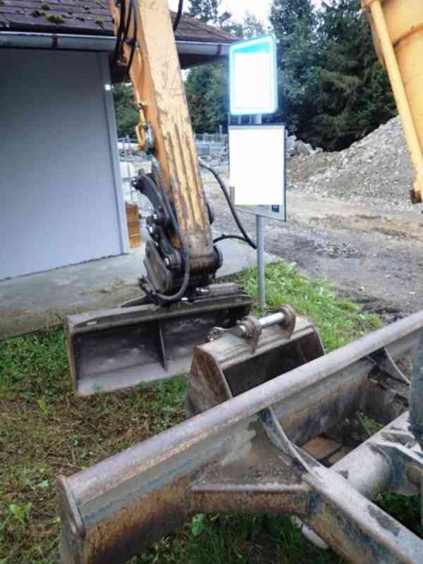 8t rypadlo pásové guma Hyundai Robex 80 - foto 8