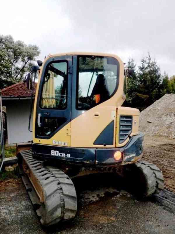 8t rypadlo pásové guma Hyundai Robex 80 - foto 6