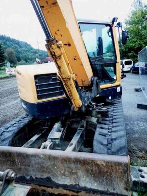 8t rypadlo pásové guma Hyundai Robex 80 - foto 5