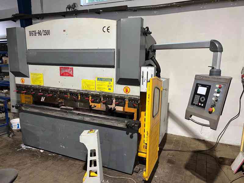 Použitý ohraňovací lis HP 80T/2500 CNC - foto 2