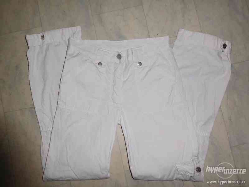 bílé plátěné kalhoty - foto 4