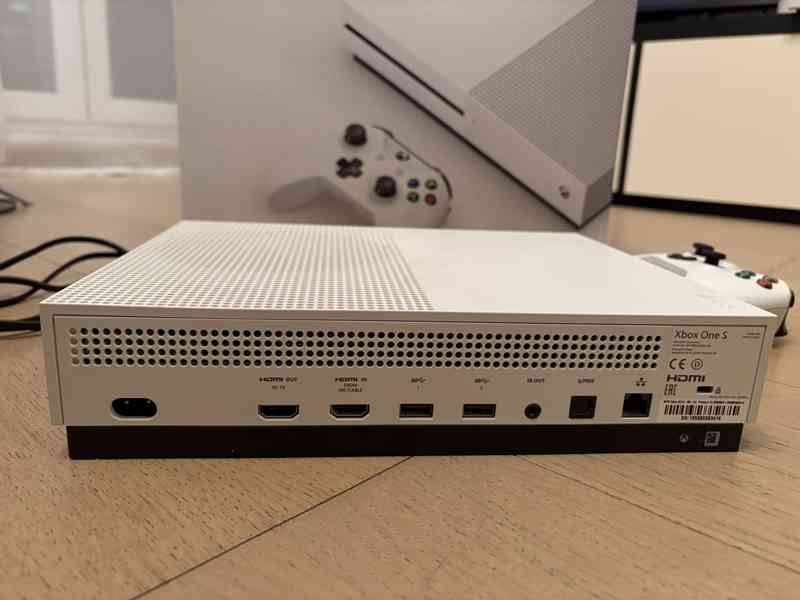 Microsoft XBox One S 1TB Bílý - kompletní balení - foto 2