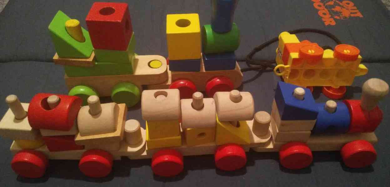 Stavebnice Merkur. Socialistické, novější i zahraniční kusy - foto 20