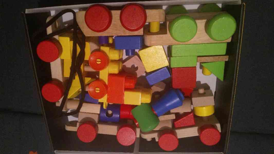 Stavebnice Merkur. Socialistické, novější i zahraniční kusy - foto 21