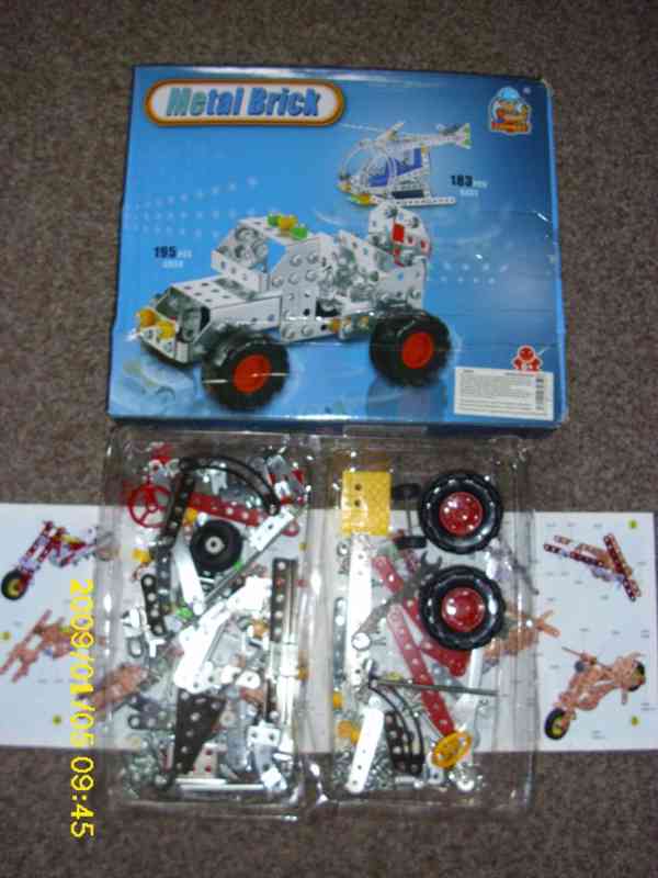 Stavebnice Merkur. Socialistické, novější i zahraniční kusy - foto 7